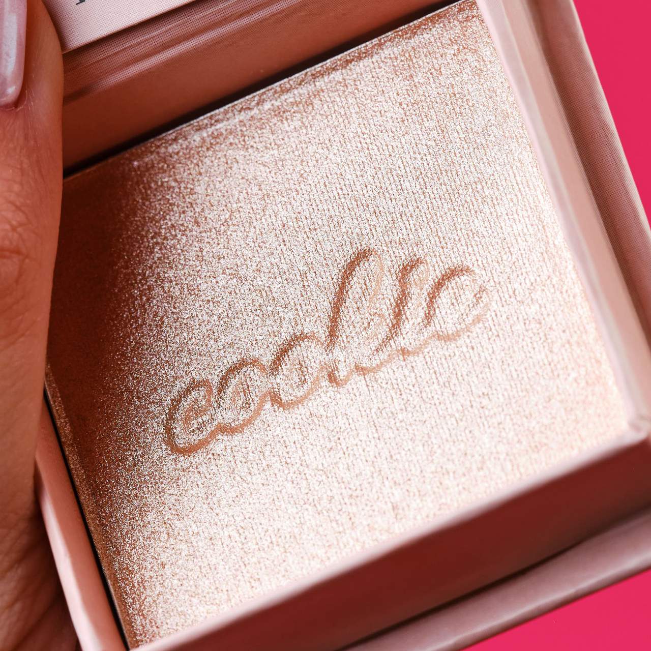 Benefit Cosmetics Cookie Highlighter – Golden Shimmer Powder