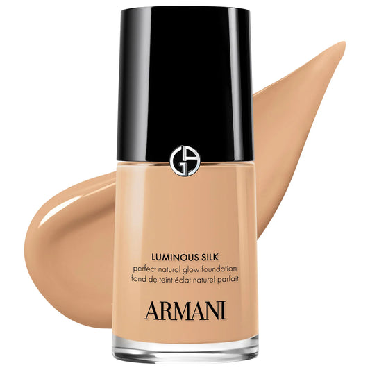 Giorgio Armani Luminous Silk Natural Glow Blurring Liquid Foundation shade 4.5 Natural Sand light to medium neutral undertone 24 hour wear natural glow finish