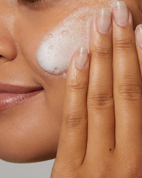 Hydrating Cream-to-Foam Cleanser - 355 ml - The Powder Room