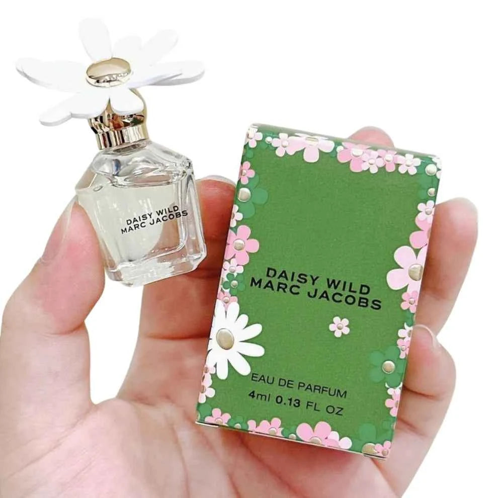 Marc Jacobs Daisy Wild Eau De Parfum - Size: (4 mL Mini / Travel Size) - The Powder Room