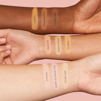 HUDA BEAUTY Easy Bake and Snatch Pressed Talc-Free Brightening and Setting Powder - The Powder Room