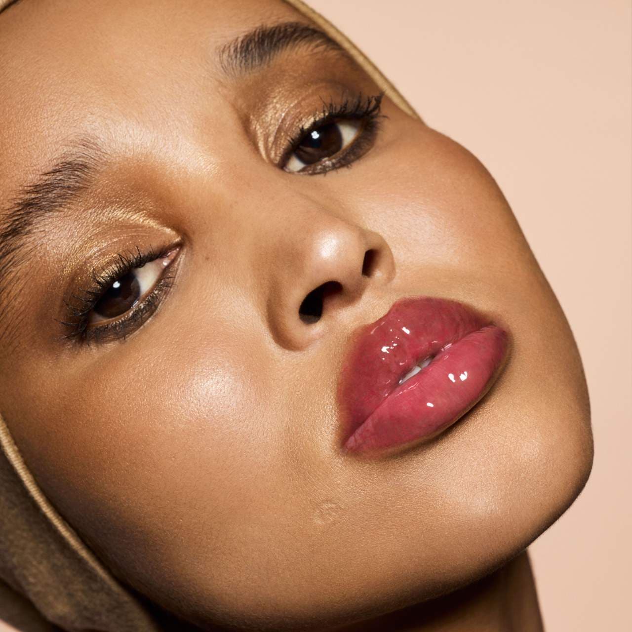 Fenty Beauty by Rihanna Gloss Bomb Heat Universal Lip Luminizer + Plumper – Hot Cherry
