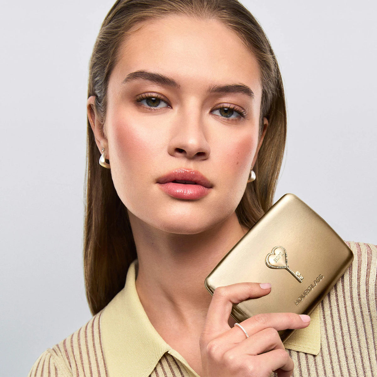 Hourglass Ambient Lighting Edit Unlocked Palette Hope face makeup palette in Pakistan