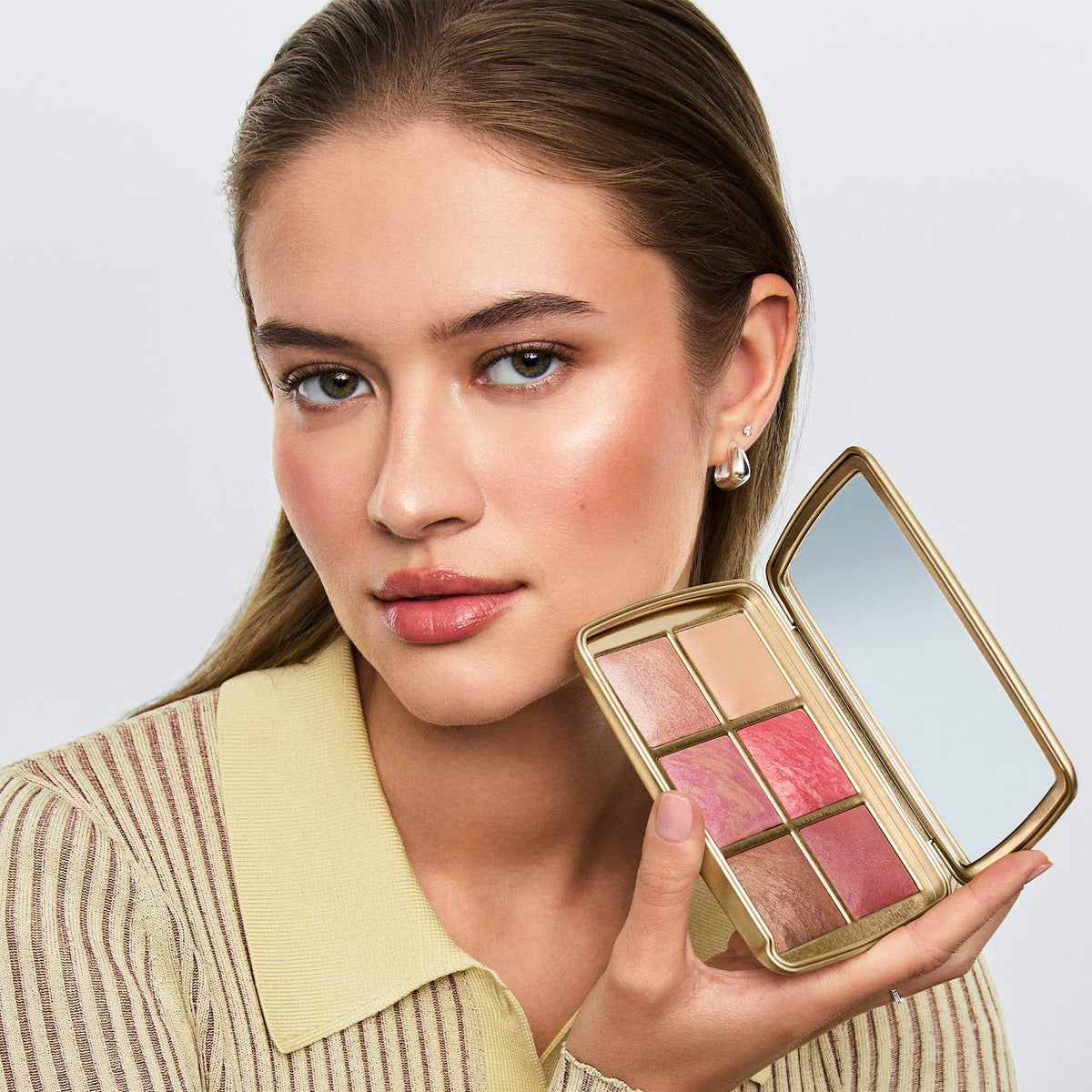 Hourglass Ambient Lighting Edit Unlocked Palette Hope face makeup palette in Pakistan