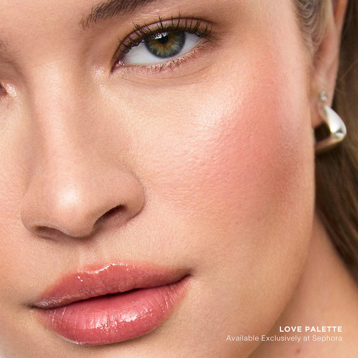 Hourglass Ambient Lighting Edit Unlocked Palette Love face makeup palette in Pakistan