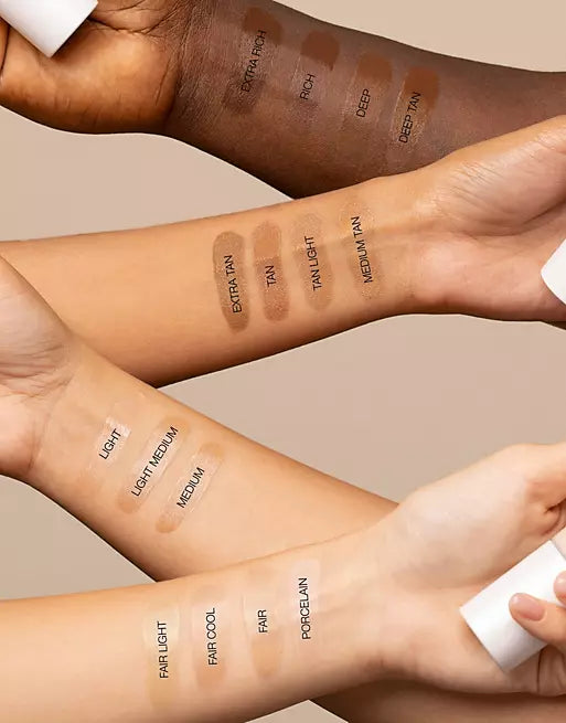 HUDA BEAUTY GLOWING SKIN TINT FOUNDATION - The Powder Room