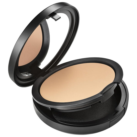 MAC Cosmetics Studio Fix Powder Plus Foundation with 24HR Oil Control + Blur-Matte Finish – NC15