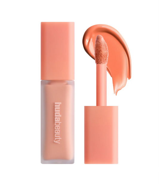 Huda Beauty Fauxfilter Color Corrector Peach under eye corrector
